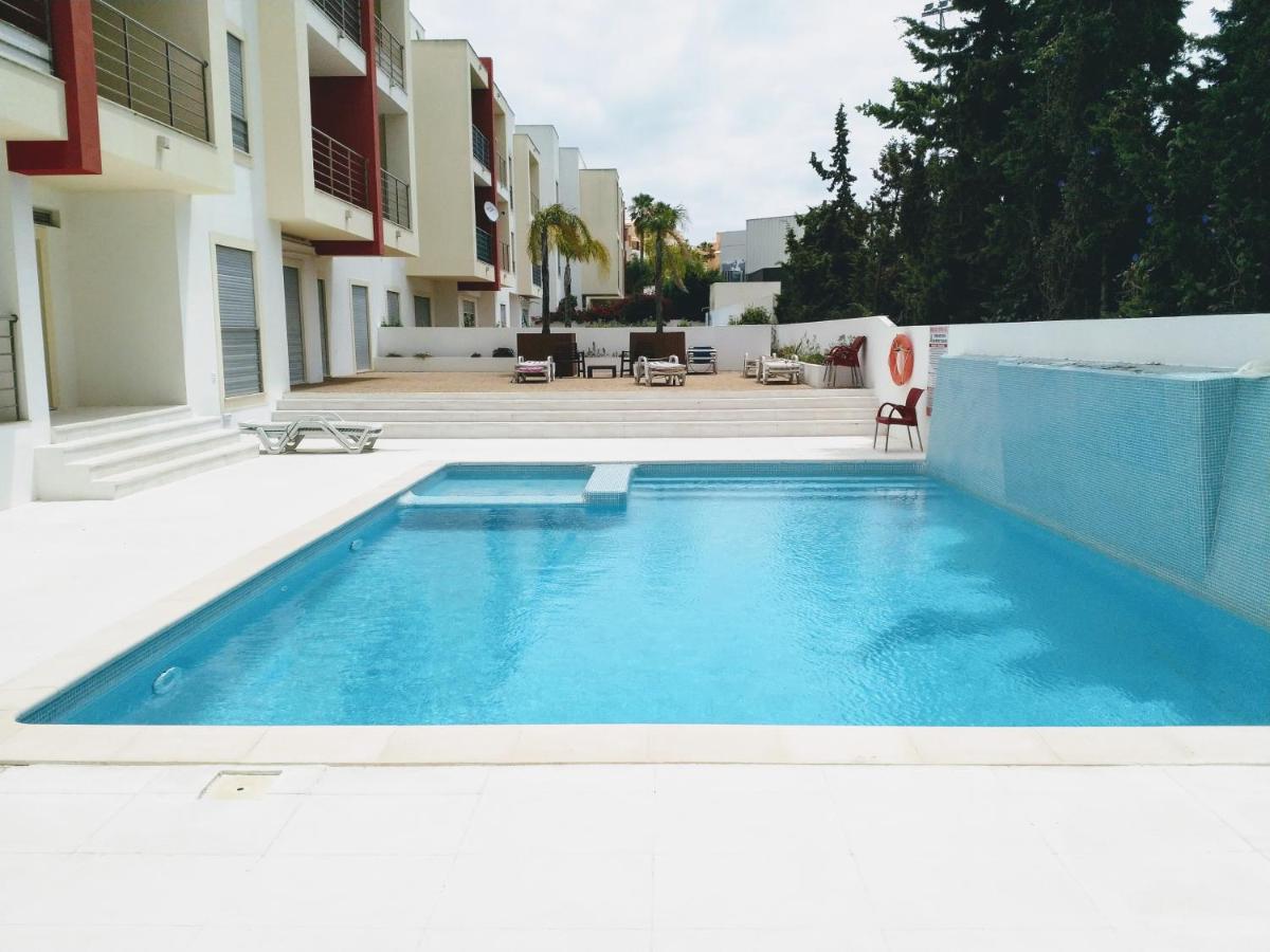Apartamento T2 Eucalipto 2A Olhos de Agua  Exteriör bild