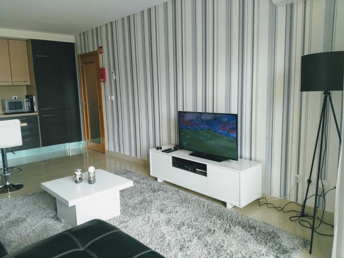 Apartamento T2 Eucalipto 2A Olhos de Agua  Exteriör bild