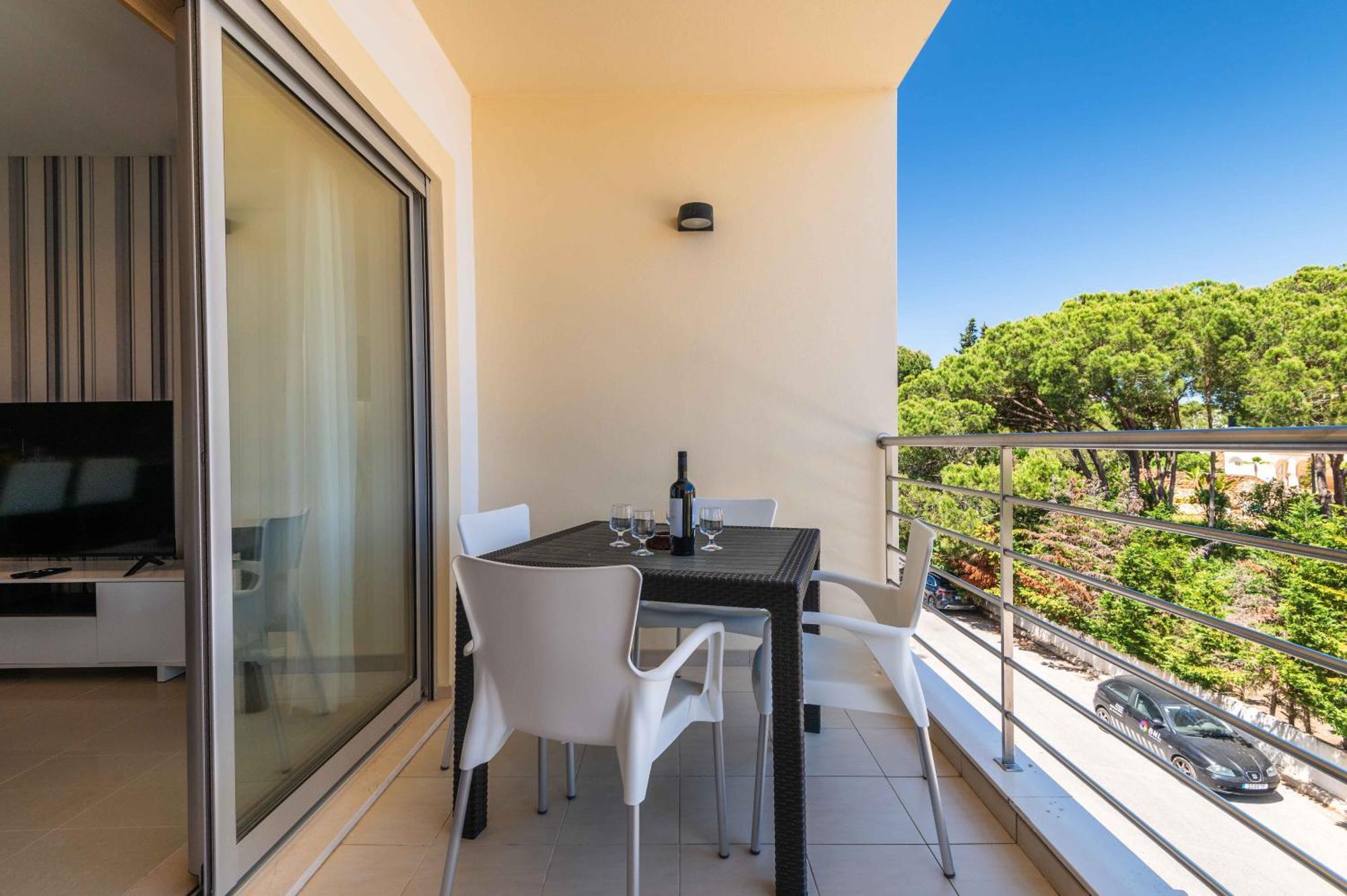 Apartamento T2 Eucalipto 2A Olhos de Agua  Exteriör bild