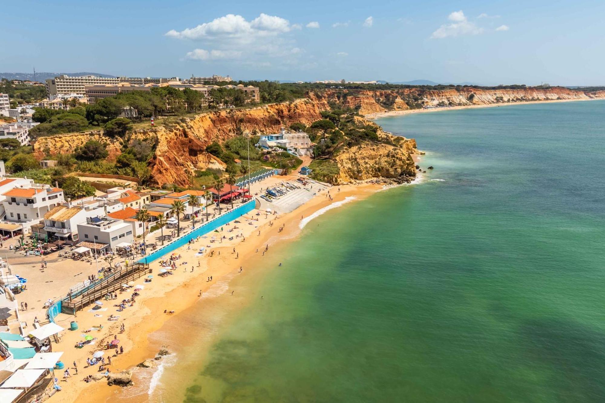 Apartamento T2 Eucalipto 2A Olhos de Agua  Exteriör bild