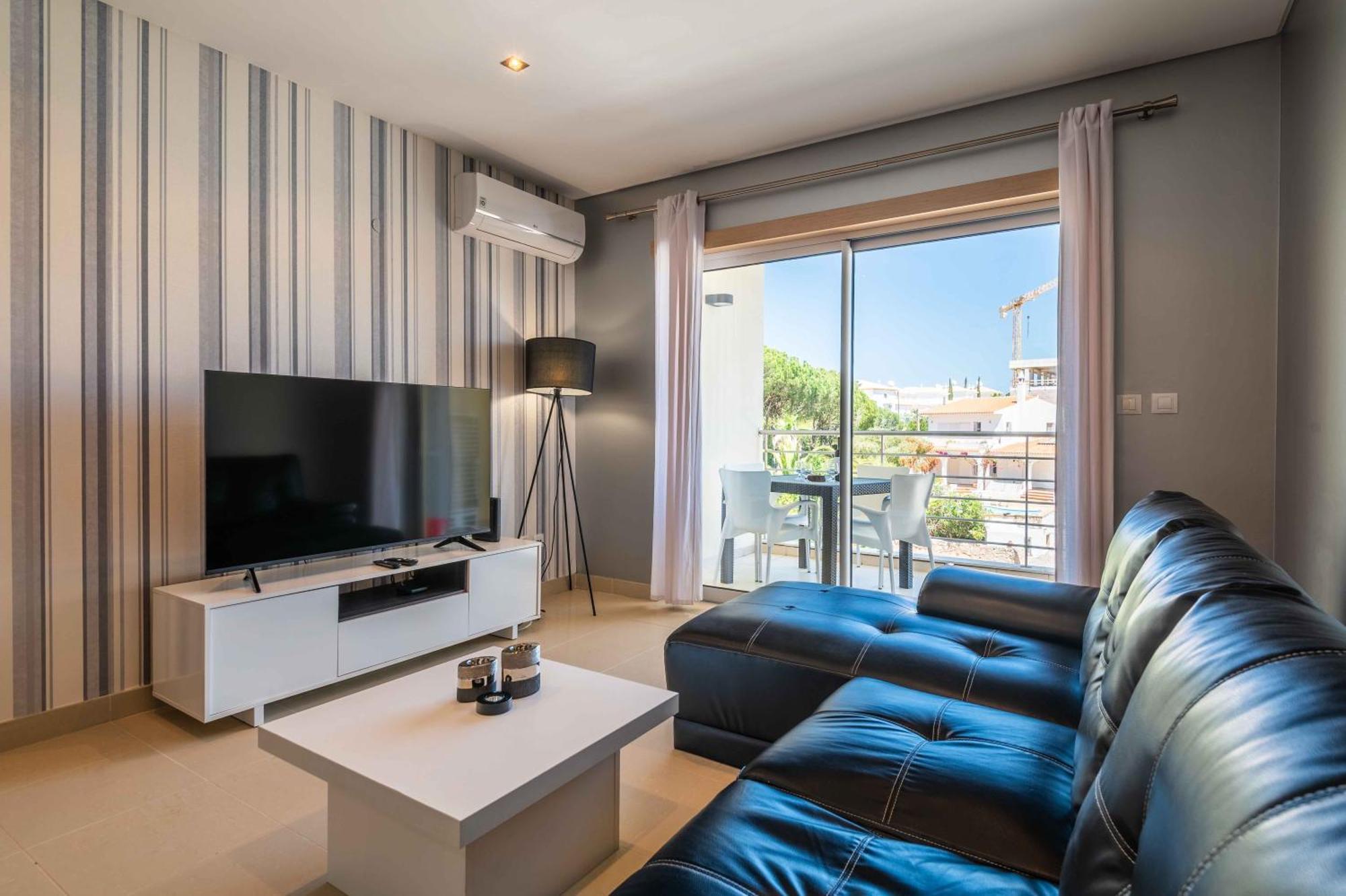 Apartamento T2 Eucalipto 2A Olhos de Agua  Exteriör bild